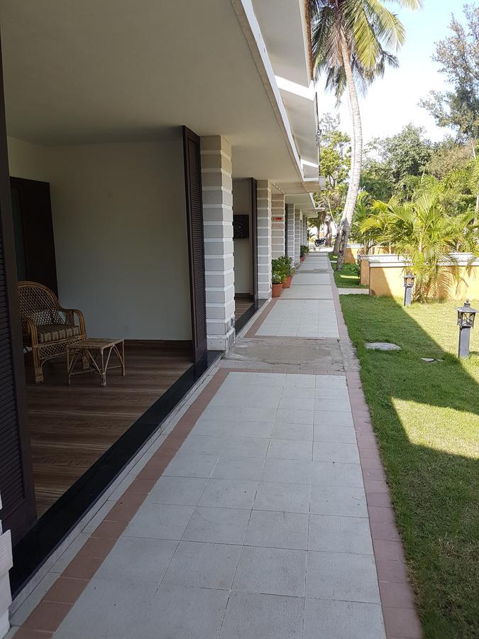 Vgp Golden Beach Resort Madrás Exterior foto