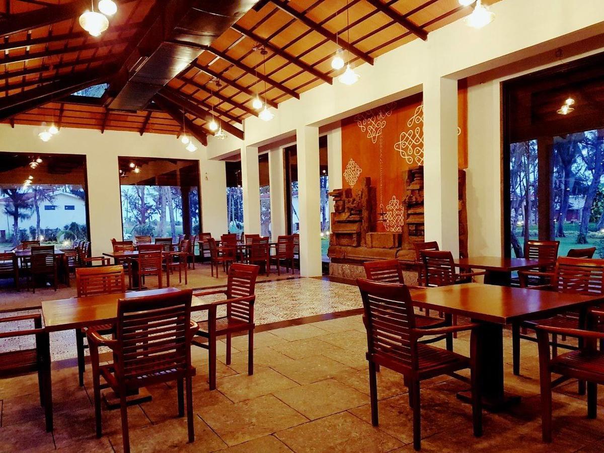 Vgp Golden Beach Resort Madrás Exterior foto