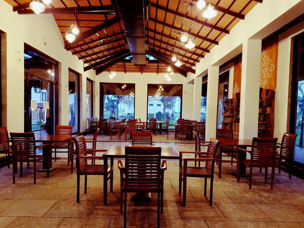 Vgp Golden Beach Resort Madrás Exterior foto